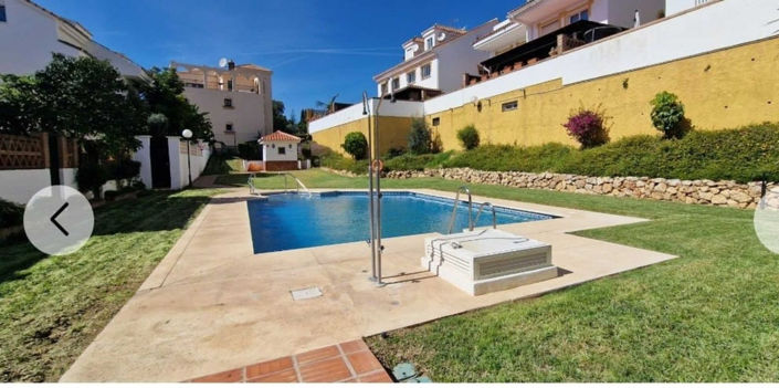 Image No.2-5 Bed Townhouse for sale