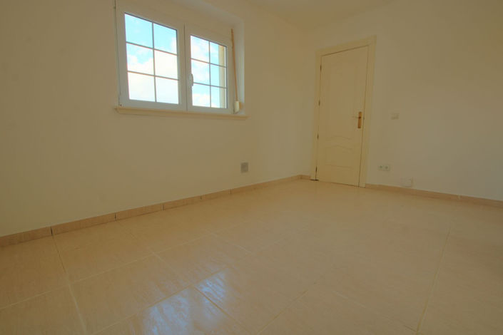 Image No.17-7 Bed Villa for sale