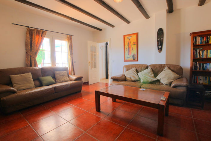 Image No.8-7 Bed Villa for sale