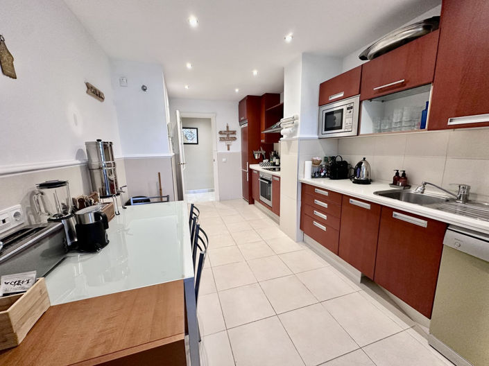 Image No.10-2 Bed Apartment for sale