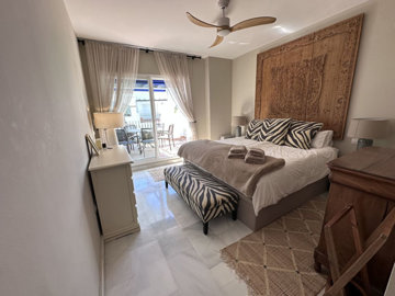 8sngg6j3h2s7-aa4cc561180b369757c0bb4af9886cd3