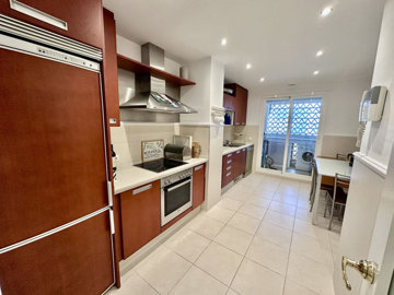 h7s4isx4atg4-c23c0f86247804fa50226aecd8b0b2c8