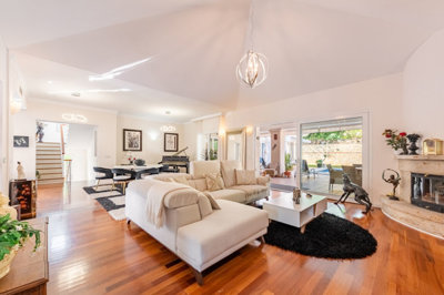 q46q94z8aok2-5bd7b9d04b45e33852eaf0ec6670150d