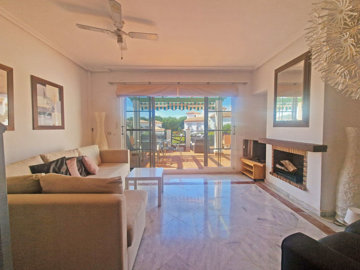 vygk2v82tld8-e64a9055bba3e77ac8aca3b893cdf826