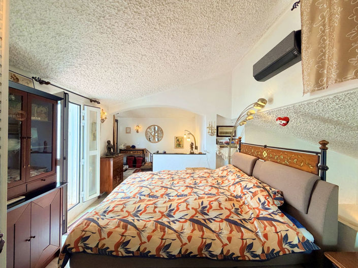 Image No.8-2 Bed Villa for sale