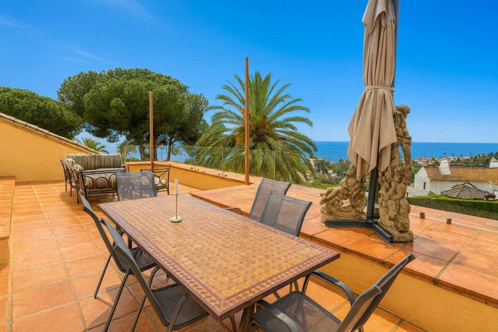 Image No.3-5 Bed Villa for sale