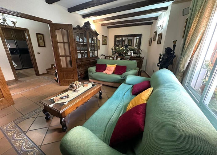 Image No.6-3 Bed Townhouse for sale