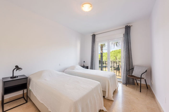 Image No.11-2 Bed Apartment for sale