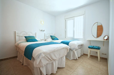 yoxvkymbm721-2c707e7c511429b4f8ec4ee5f221ddb6