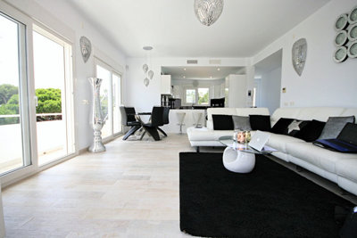 us5n63r6e9n9-467d0cee5b725f3ef65f102a0c2e69c0