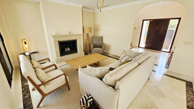 7ypjk2okg9o7-aa4cc561180b369757c0bb4af9886cd3