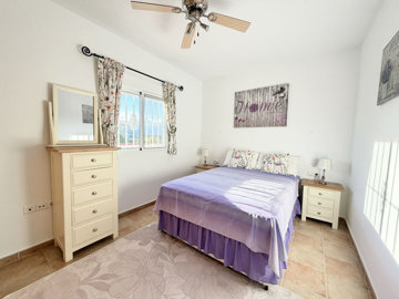 wmxpg2lv5cn24-613bbc26f32d7013d348ef202dd30a4