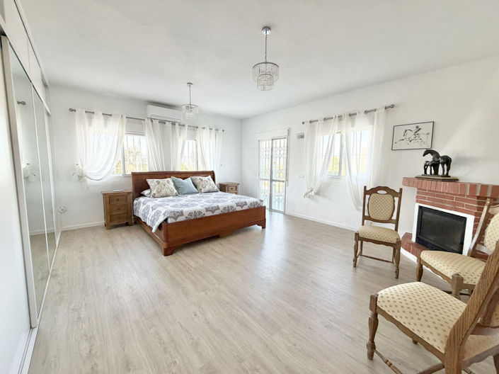 Image No.15-4 Bed Villa for sale