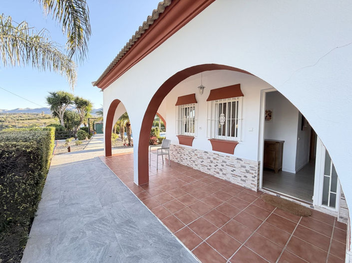 Image No.5-4 Bed Villa for sale