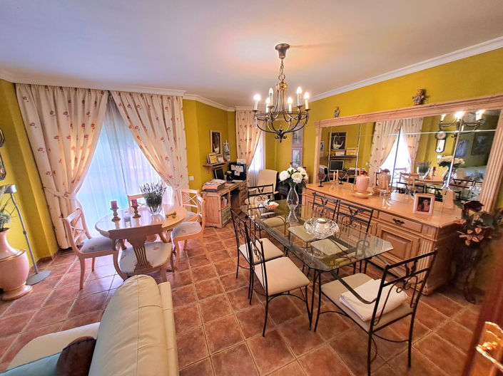 Image No.9-6 Bed Villa for sale