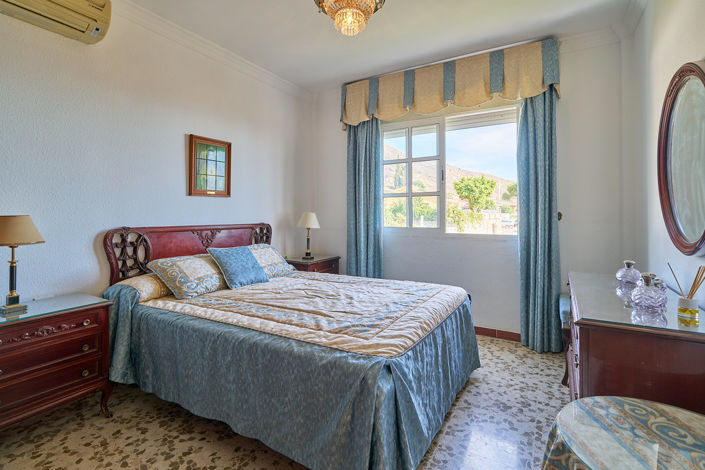 Image No.10-5 Bed Villa for sale