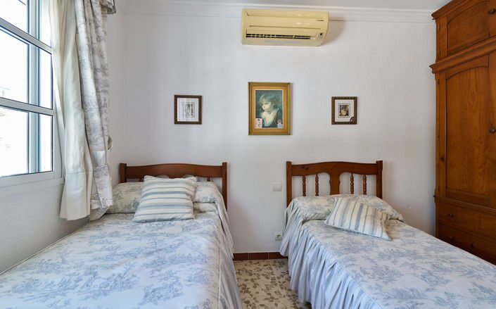 Image No.11-5 Bed Villa for sale