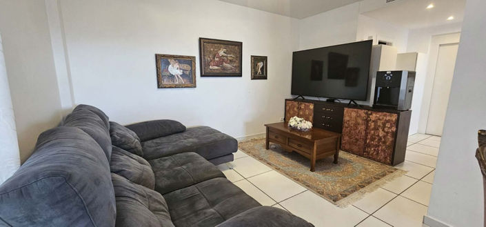 Image No.8-4 Bed Villa for sale