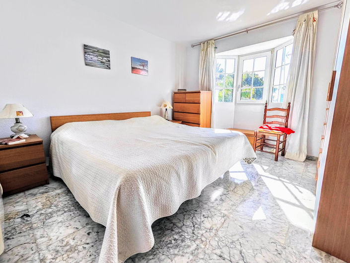 Image No.14-4 Bed Villa for sale