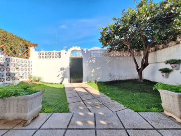 4aqa0y3ree96-241328e1bcc9c0d8ce1222beb6c967a8