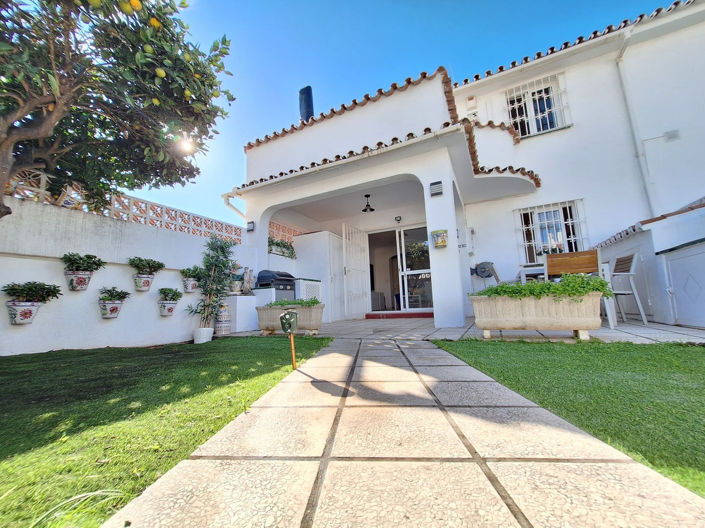 Image No.7-Maison de ville de 2 chambres à vendre à Estepona