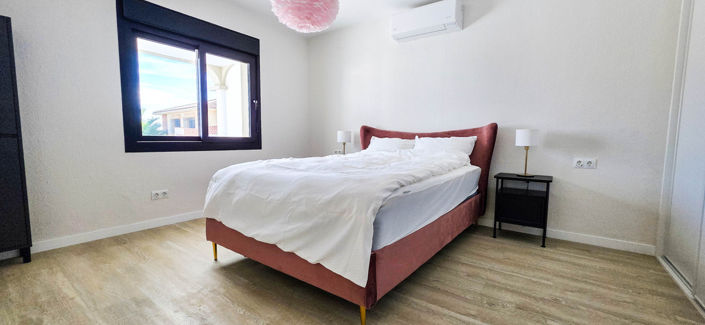 Image No.10-4 Bed Villa for sale