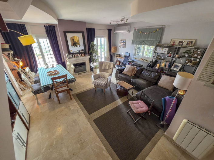 Image No.7-3 Bed Townhouse for sale