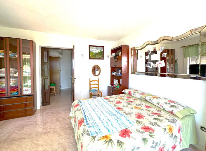 Image No.12-3 Bed Townhouse for sale