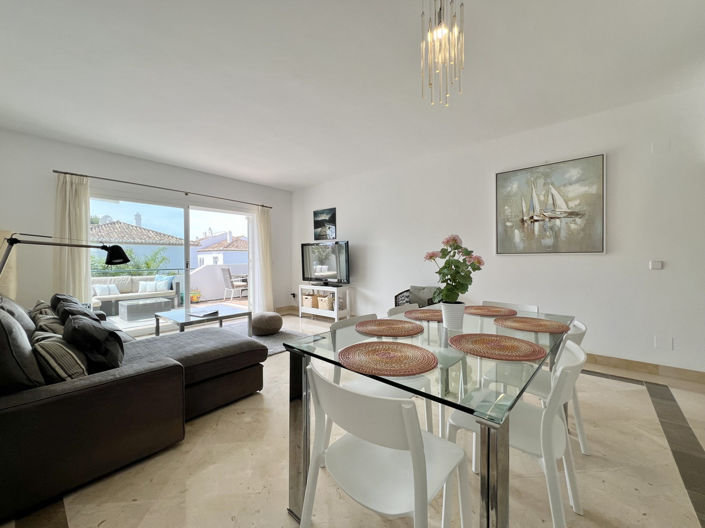 Image No.8-Appartement de 2 chambres à vendre à Estepona