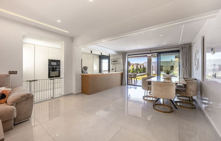 Image No.11-3 Bed Villa for sale