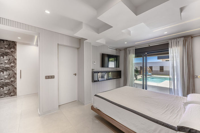 Image No.15-3 Bed Villa for sale