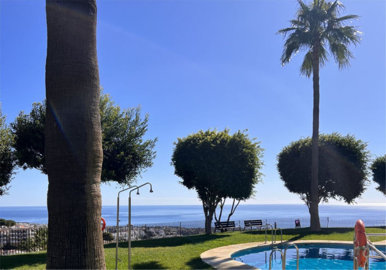 oc49aeunrd27-f6e8bc237ba13ac4c268badec6354f3d