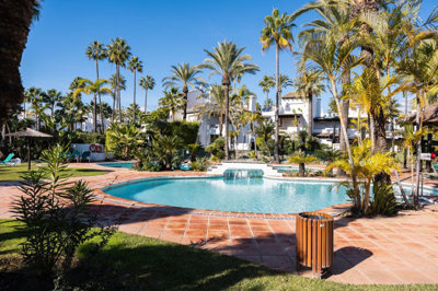 njtn2aqyuc29-7c2f312881aea9bbe9ddaeb9640e2c9a