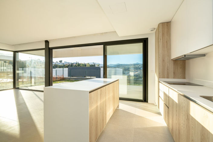 Image No.10-4 Bed Penthouse for sale