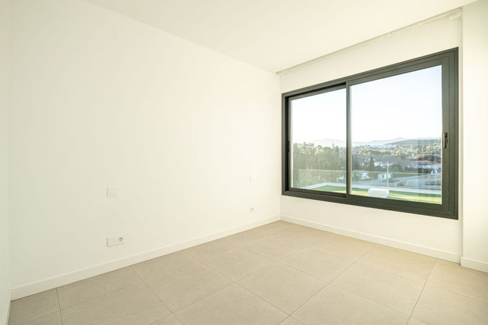 Image No.14-4 Bed Penthouse for sale