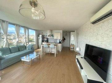 p4l95ywubst2-5bd7b9d04b45e33852eaf0ec6670150d