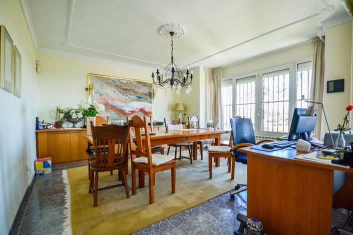 Image No.9-Villa de 8 chambres à vendre à Estepona