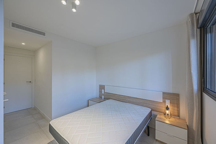 Image No.10-3 Bed Apartment for sale