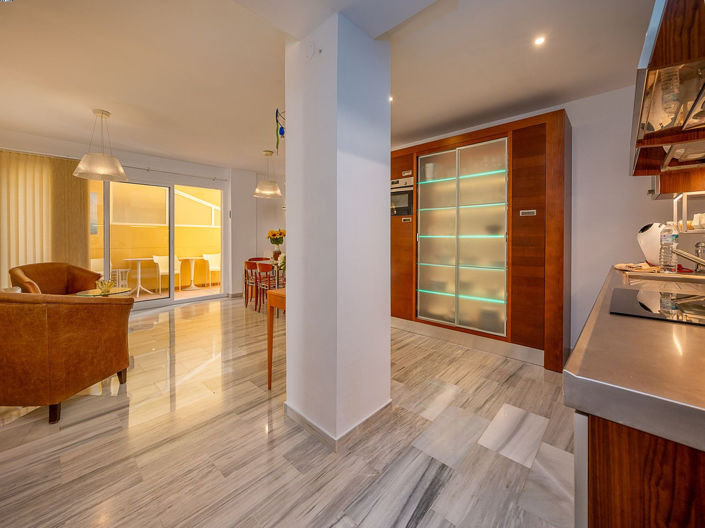 Image No.8-2 Bed Apartment for sale