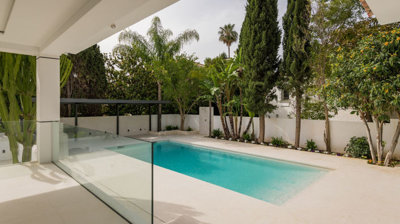 q16mb35wunj5-3595ad71cbd87be6c3643a4285ef4791