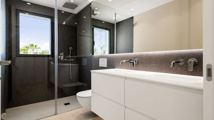 Image No.9-6 Bed Villa for sale