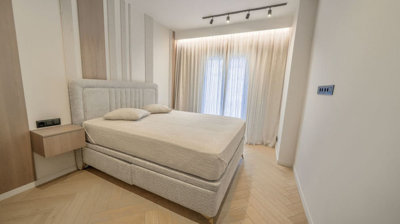 j49h9rz7us13-5fd73dea700db77384c091ca9818b1a9