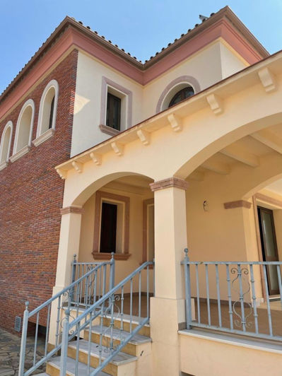 Image No.3-4 Bed Villa for sale