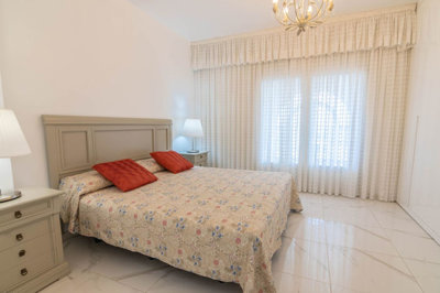 nr3gqvx0yo12-53013098fcab6c38b1379cd33298e050