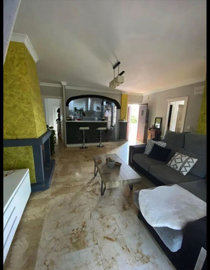 awc4vb6g0vj2-5bd7b9d04b45e33852eaf0ec6670150d