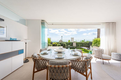 aaxvcd8qgg1-7980e48d732b6fc85c14b43b94d2aa54