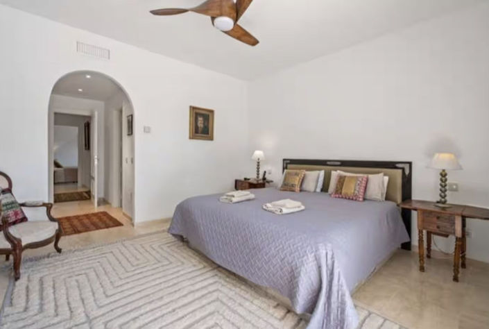 Image No.16-4 Bed Penthouse for sale