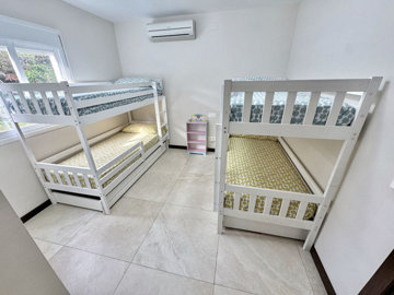 uiah5ieksb26-c684a62c9f160a1f90904dd925da0645