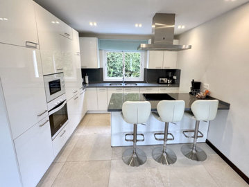 c56b0etvx6l8-e64a9055bba3e77ac8aca3b893cdf826