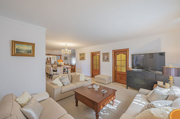 Image No.8-4 Bed Villa for sale